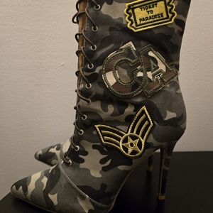 Camouflage Lace-Up High Heel Boots